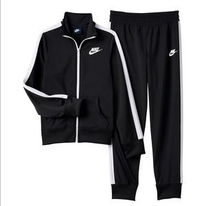 Nike tracksuit (SOLD)